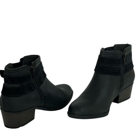 Clarks Adreena Show Black Leather Side Zip Buckle Comfort Ankle Bootie Women 6 - Picture 9 of 13